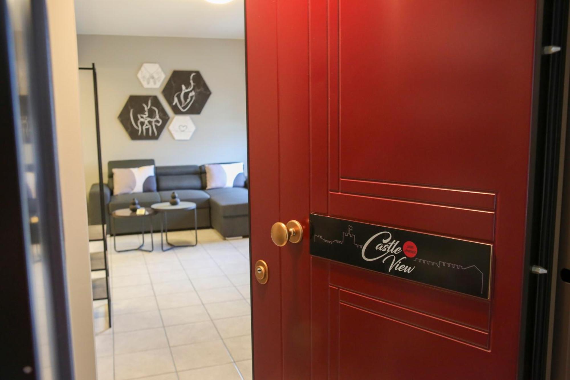 Castle View Luxury Apartment With Free Private Parking 卡瓦拉 外观 照片